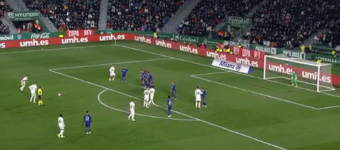 不用更有血性的球员？归根结底，还是看不上张宁的出身